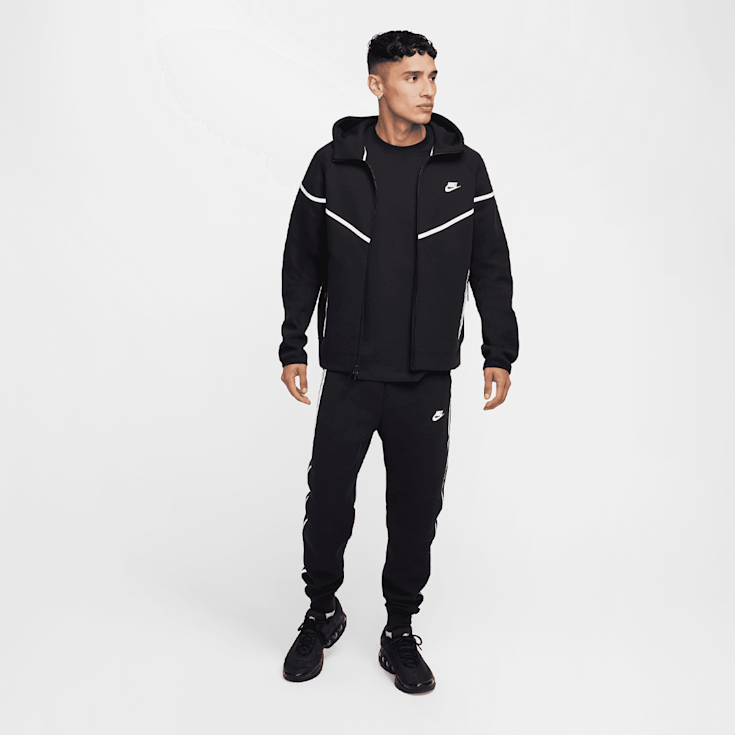 Black nike tech fleece tracksuit deals